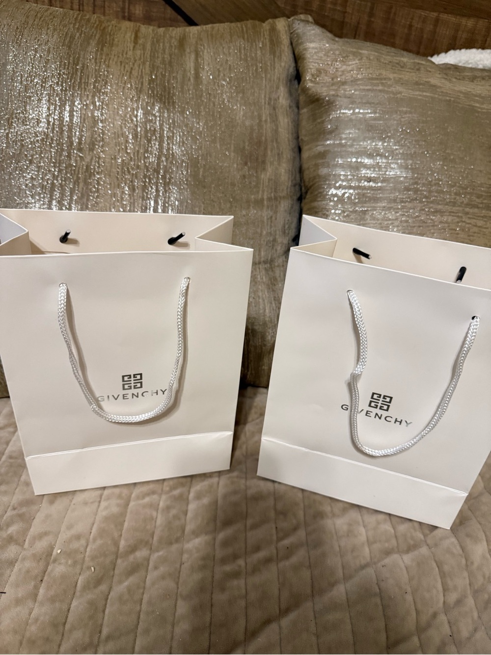Givenchy shopping bags x2 set size 9x7